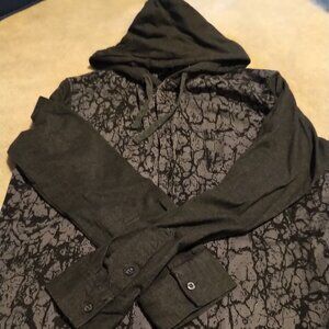 Urban Heritage Long Sleeve Button Down shirt with hood Mens L